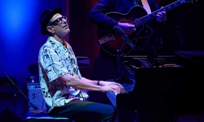 Jeff Goldblum and The Mildred Snitzer Orchestra at Sarofim Hall at The Hobby Center
